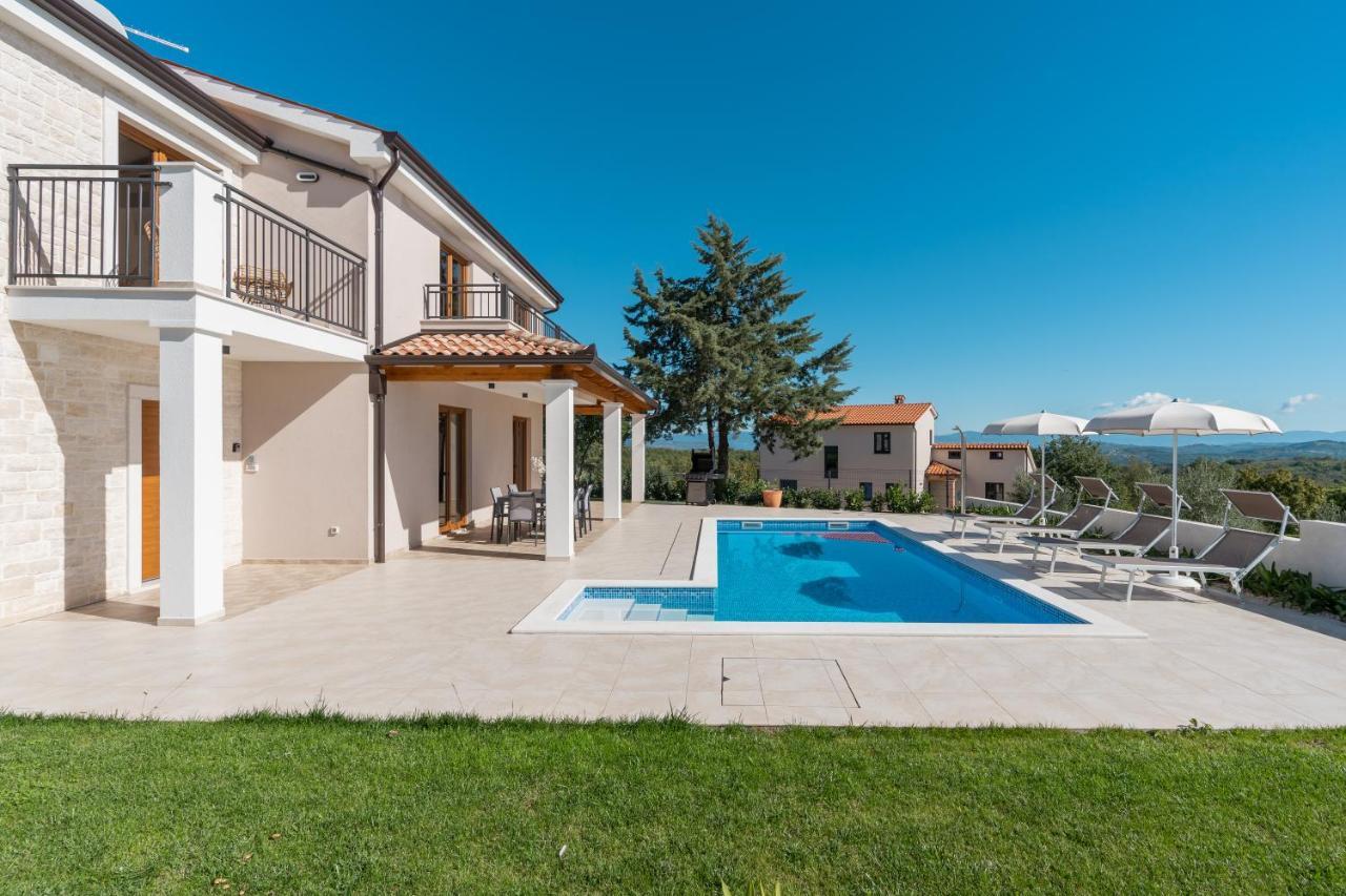Villa Atop The Village With Stunning View Vizinada Экстерьер фото
