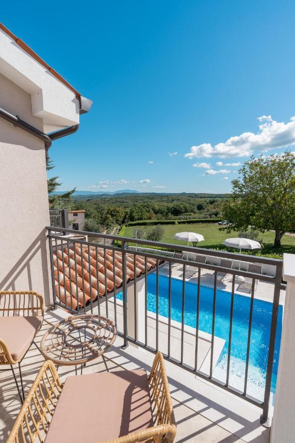 Villa Atop The Village With Stunning View Vizinada Экстерьер фото