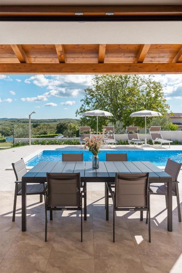 Villa Atop The Village With Stunning View Vizinada Экстерьер фото