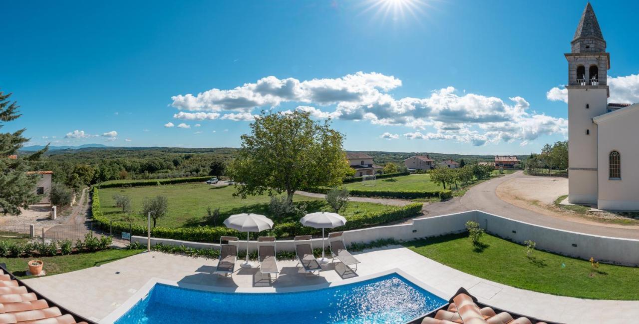 Villa Atop The Village With Stunning View Vizinada Экстерьер фото