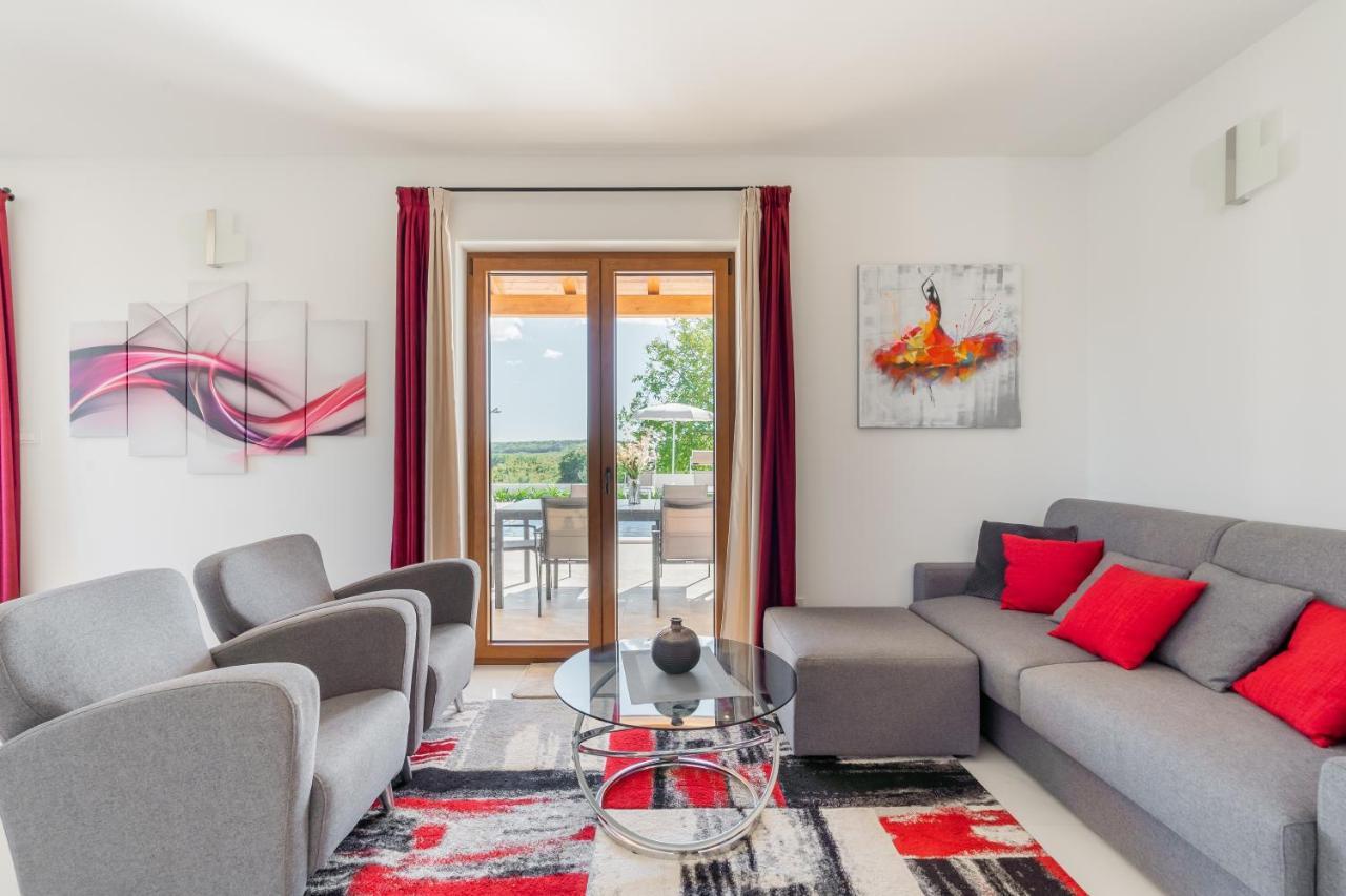 Villa Atop The Village With Stunning View Vizinada Экстерьер фото